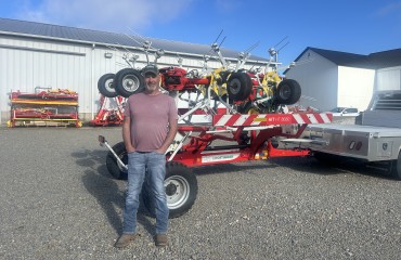 Box 3 Keven Stager purchased a Poettiner 8680 Tedder