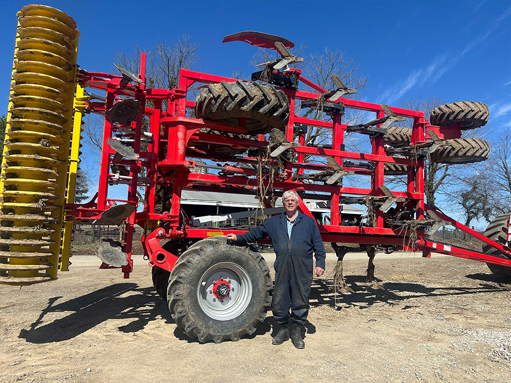 Box 2: Dan VaNness Purchased a New Poettinger Terria 6040